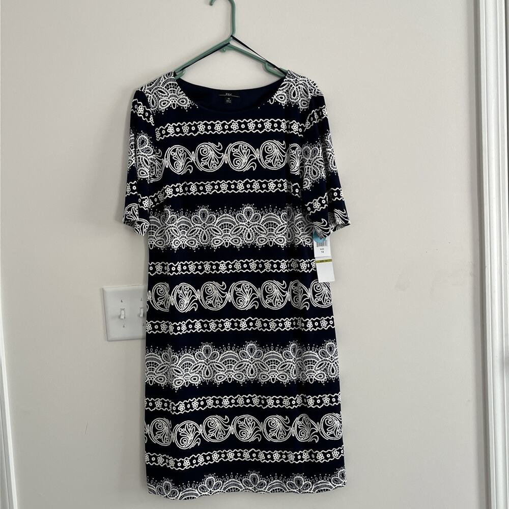 R&K Navy Blue & White Paisley Lace Print Dress Women’s Size 14 Short Sleeve NWT